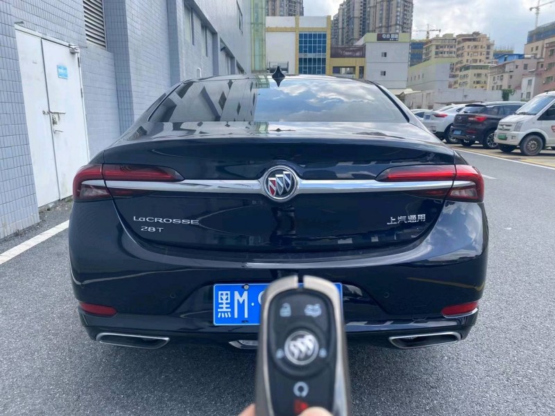 广州20年别克君越9