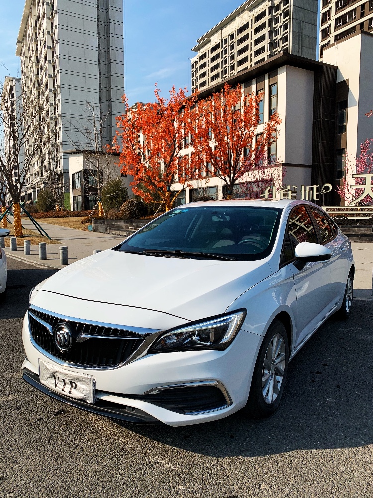 廊坊18年別克威朗9