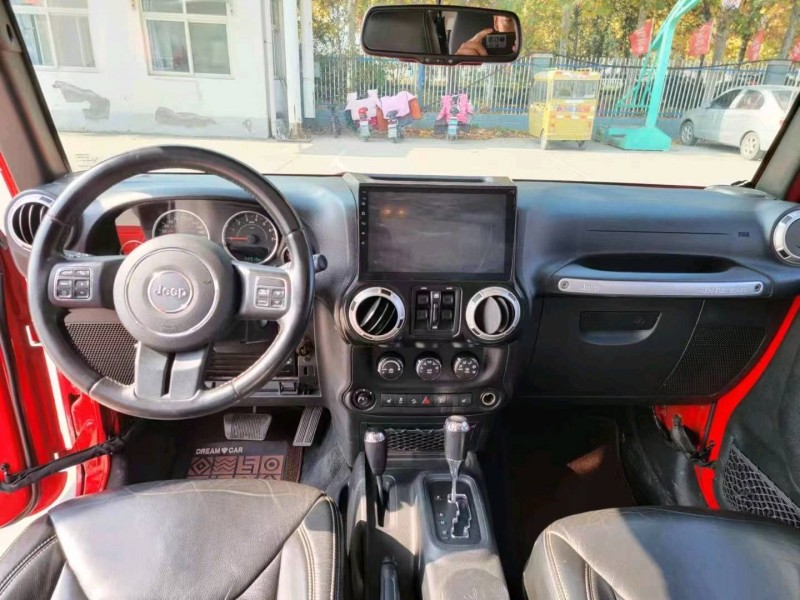 聊城18年Jeep牧馬人4