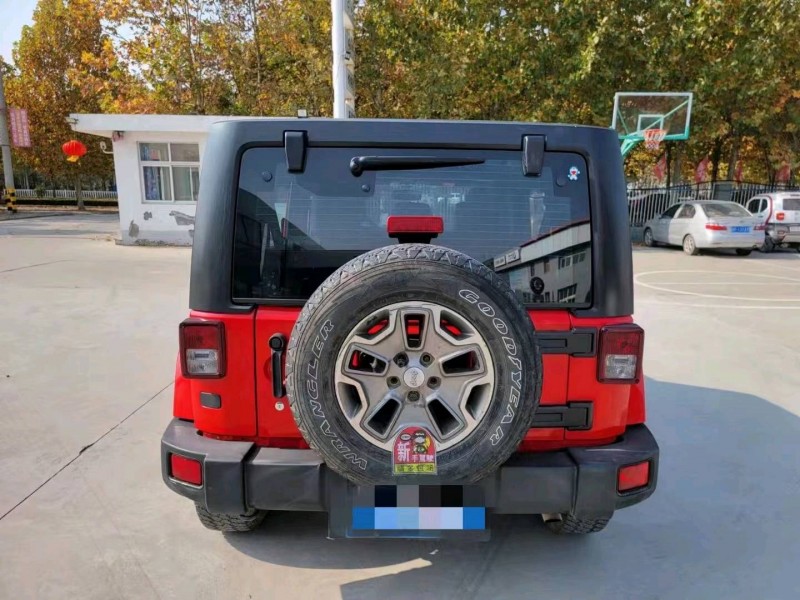 聊城18年Jeep牧馬人1