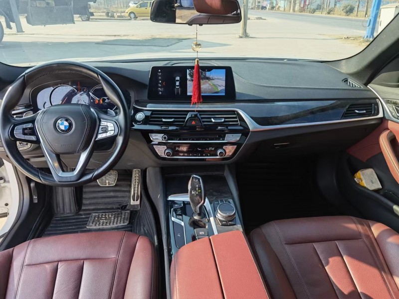 徐州18年宝马5系4