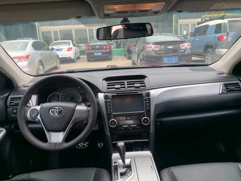 石家庄14年丰田凯美瑞4