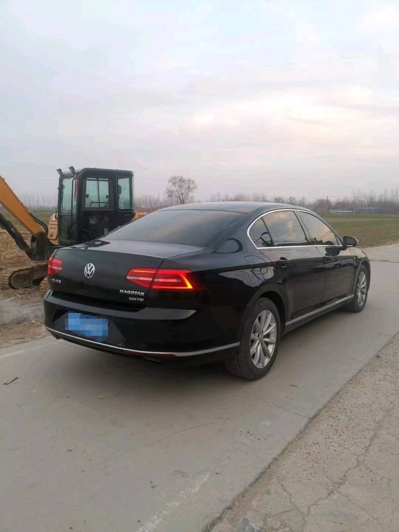 北京17年大众迈腾7