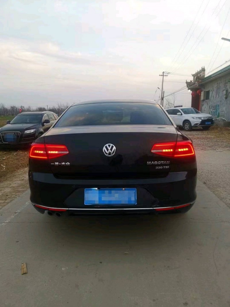 北京17年大众迈腾8