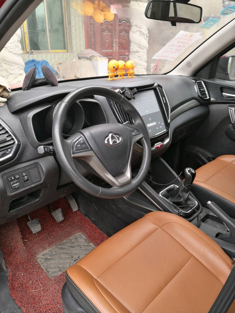 濰坊17年長安汽車CX705