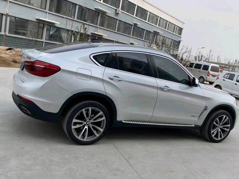 青岛17年宝马X68