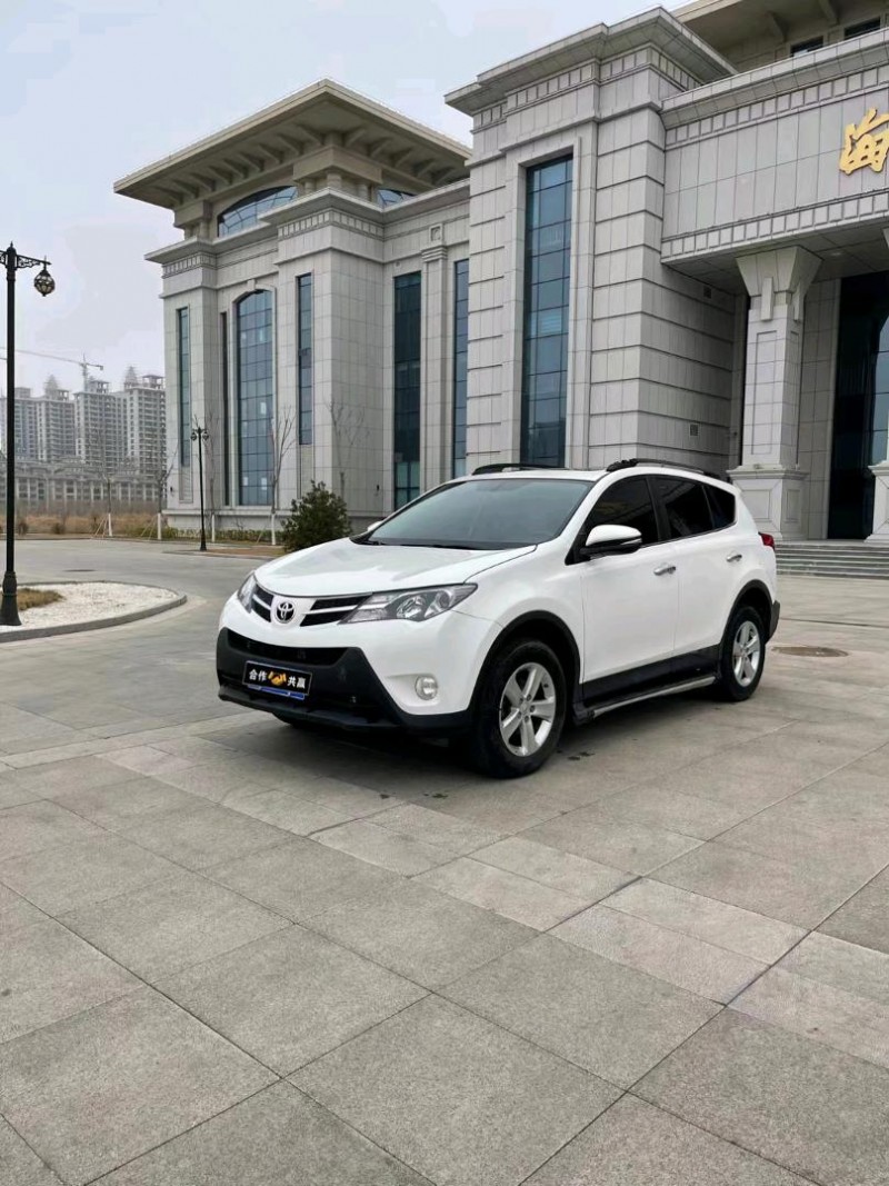 保定14年豐田RAV4榮放3