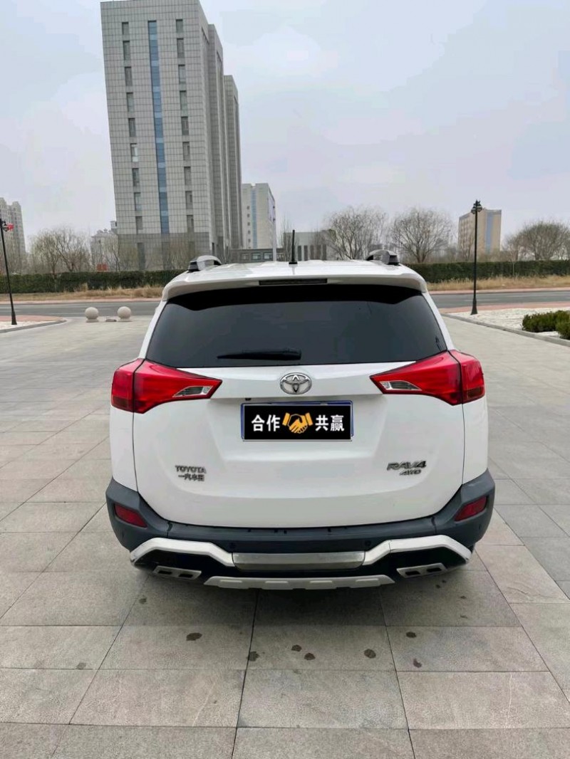 保定14年豐田RAV4榮放4