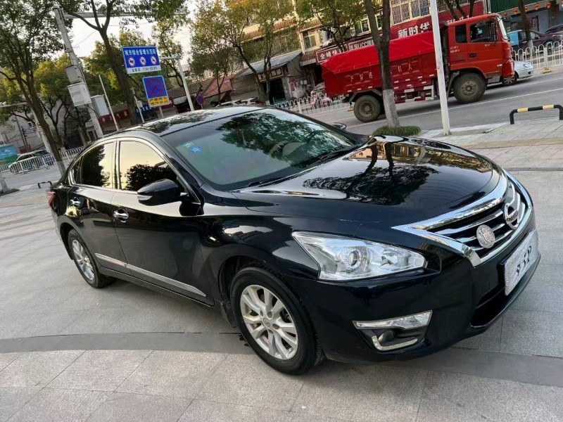鄂州15年日產天籟2