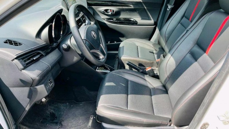 深圳20年豐田YARiS L 致炫4