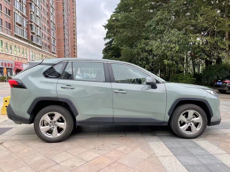 東莞21年豐田RAV47