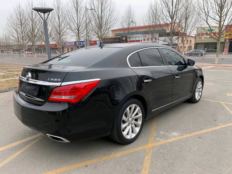 青岛13年别克君越5