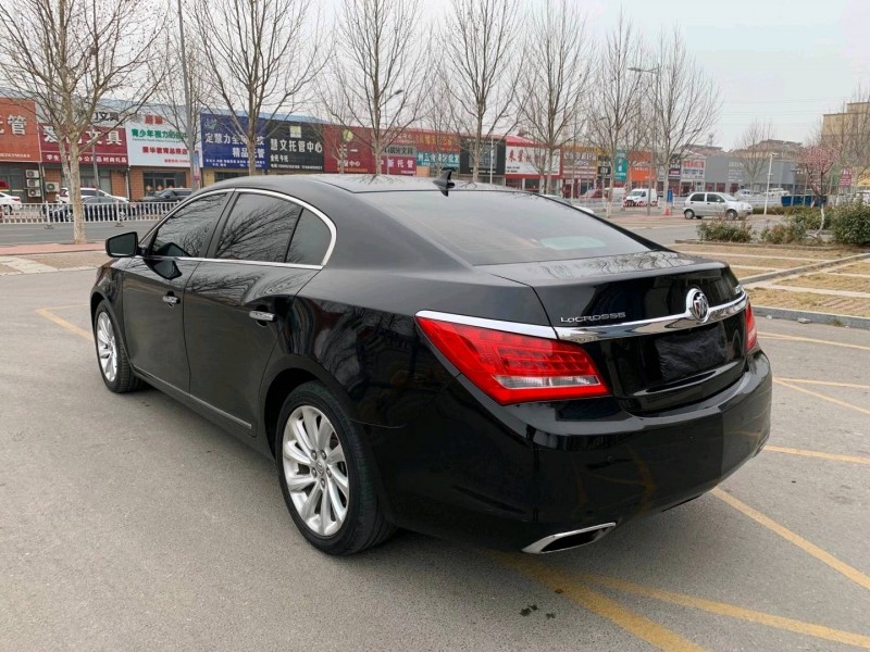 青岛13年别克君越6