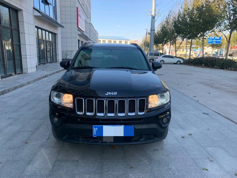 青島12年Jeep指南者1