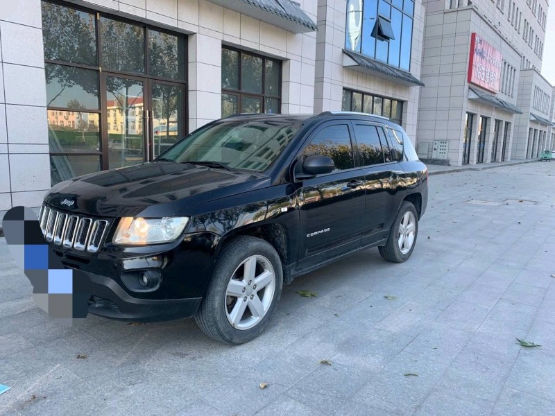 青島12年Jeep指南者2