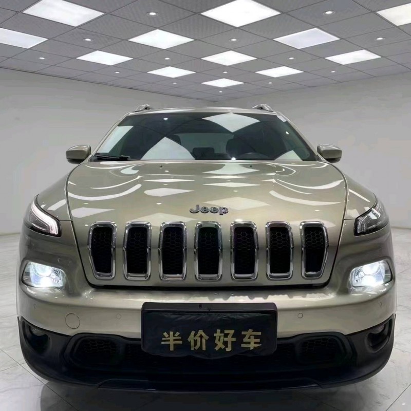 成都16年Jeep自由光1