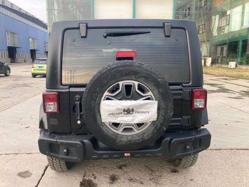 沈陽17年Jeep牧馬人3