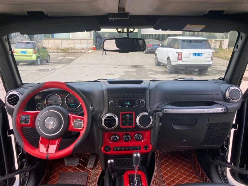 沈陽17年Jeep牧馬人4