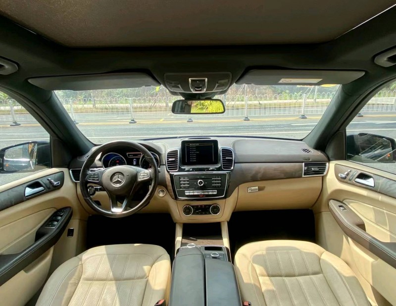 广州18年奔驰GLE7