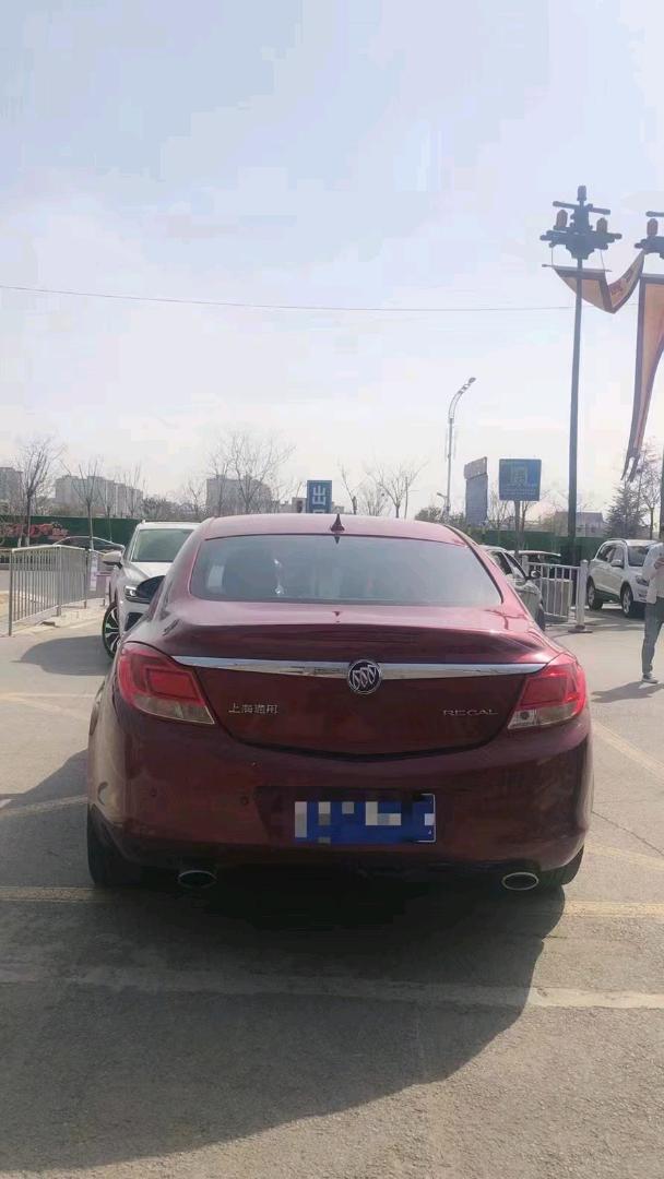 北京10年别克君威8