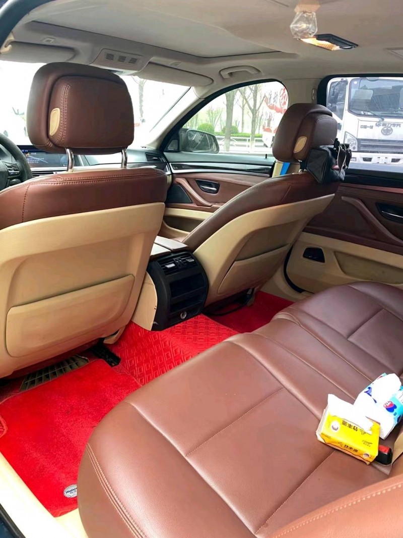 北京12年宝马5系5