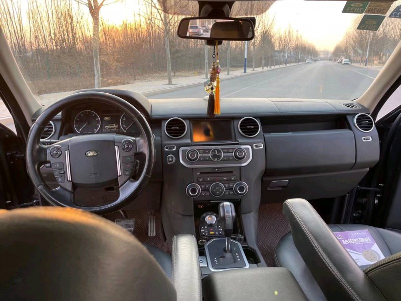 廊坊10年路虎发现4