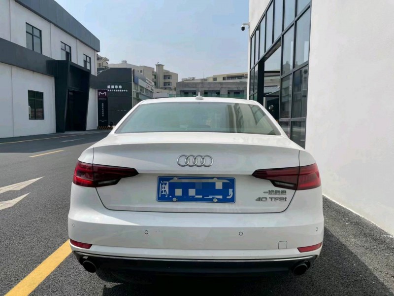 廈門19年奧迪A4L9