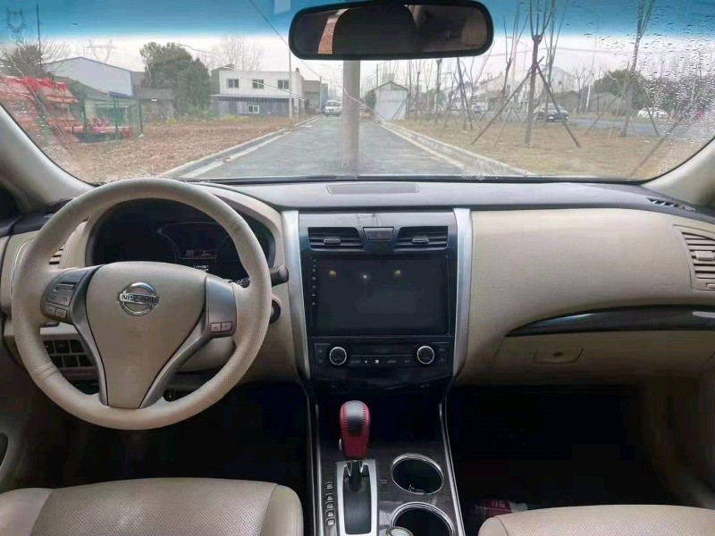 鄂州14年日產天籟5