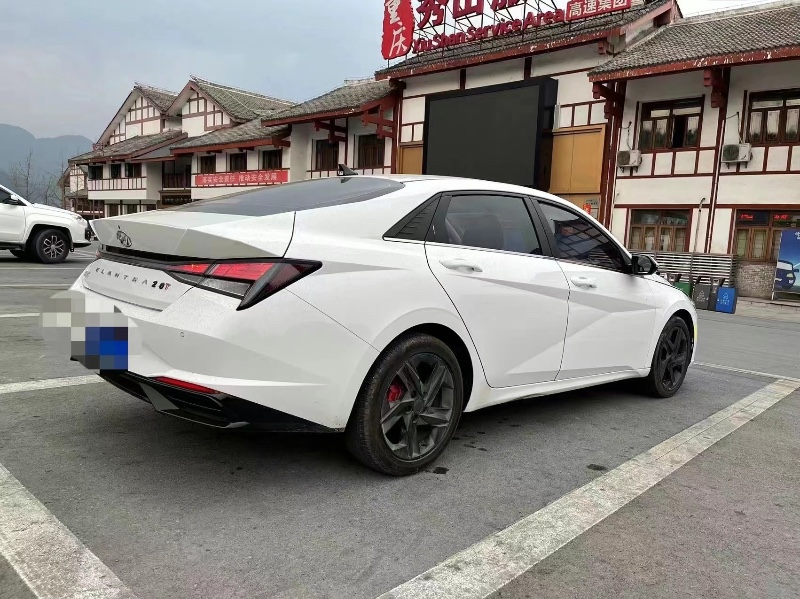 重慶20年現代伊蘭特3
