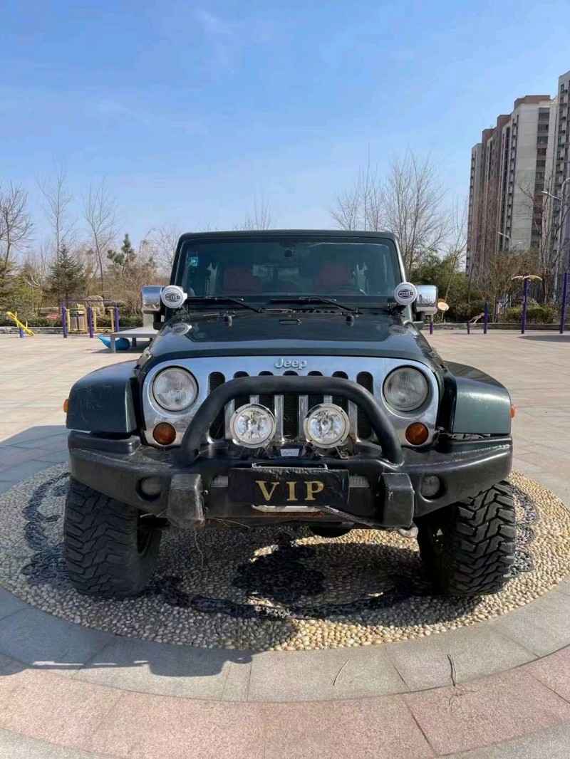 煙臺11年Jeep牧馬人9