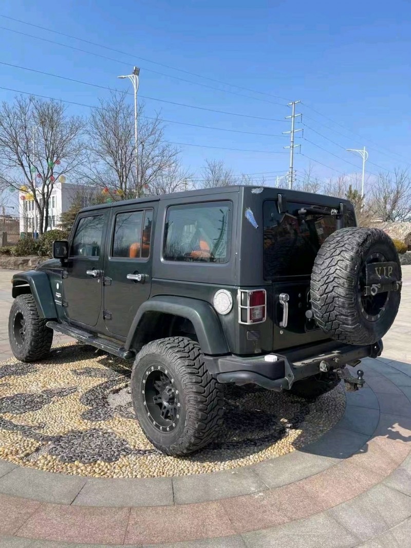 煙臺11年Jeep牧馬人4