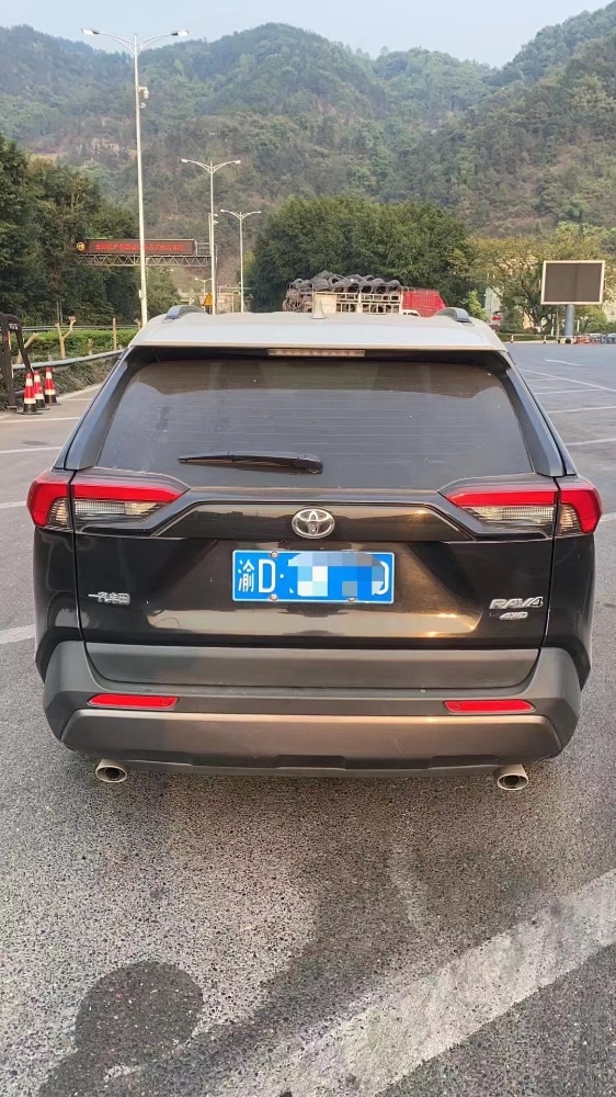 重慶19年豐田RAV4榮放3