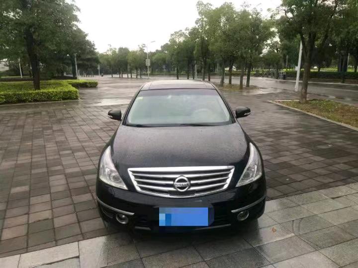 廈門09年日產天籟1