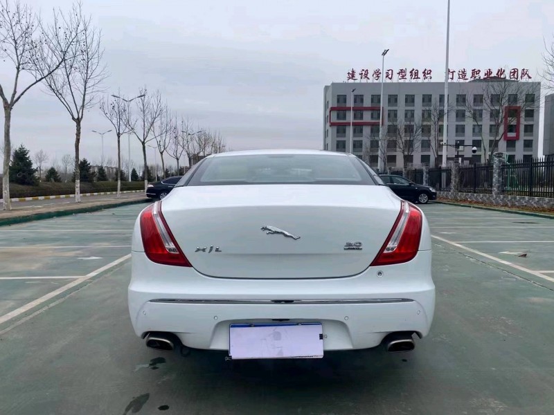 呂梁12年捷豹XJL9