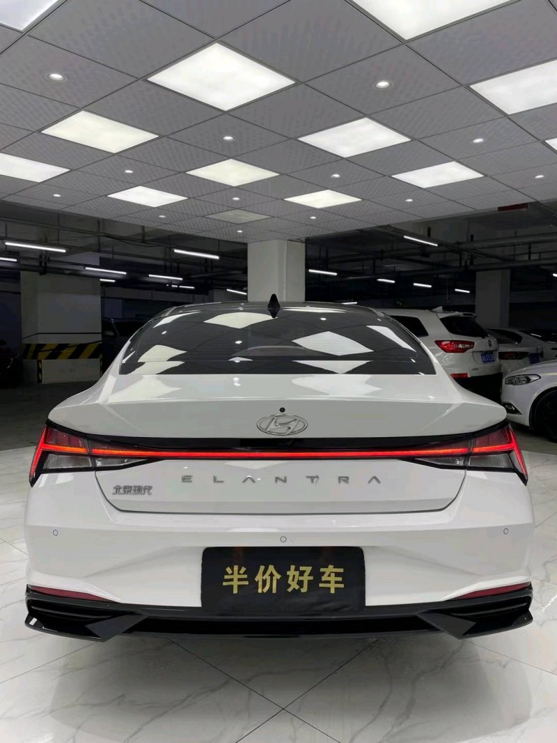 成都21年現代伊蘭特5