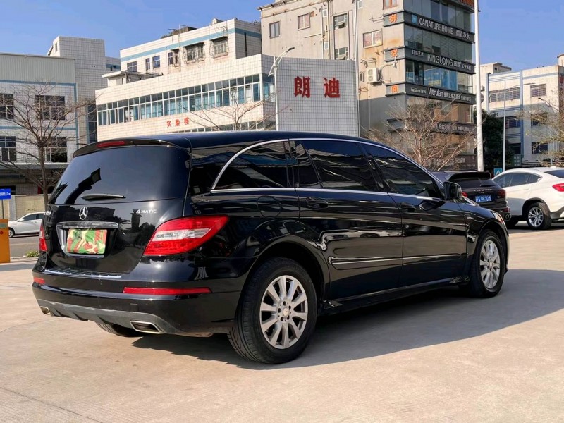東莞18年奔馳R8
