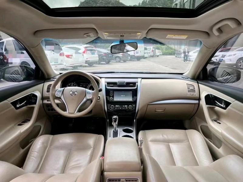 東莞17年日產天籟5