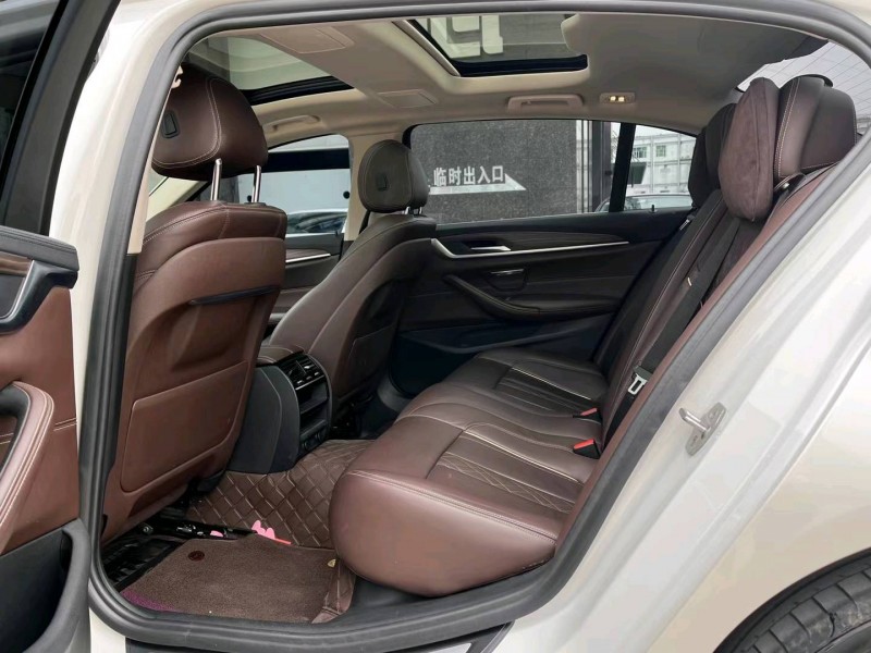 东莞19年宝马5系8