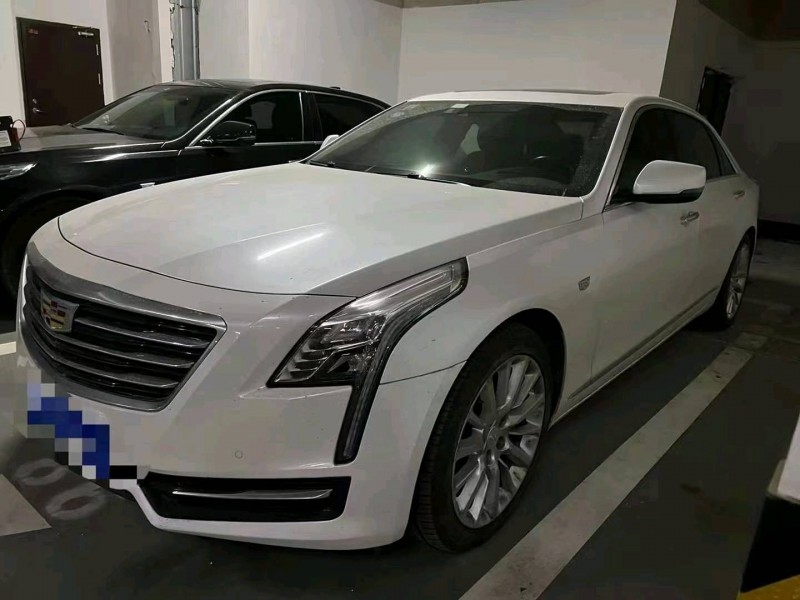 黔西南18年凱迪拉克CT63