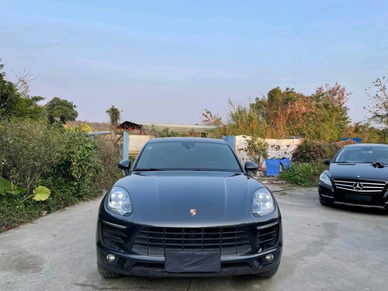 佛山18年保時捷Macan9