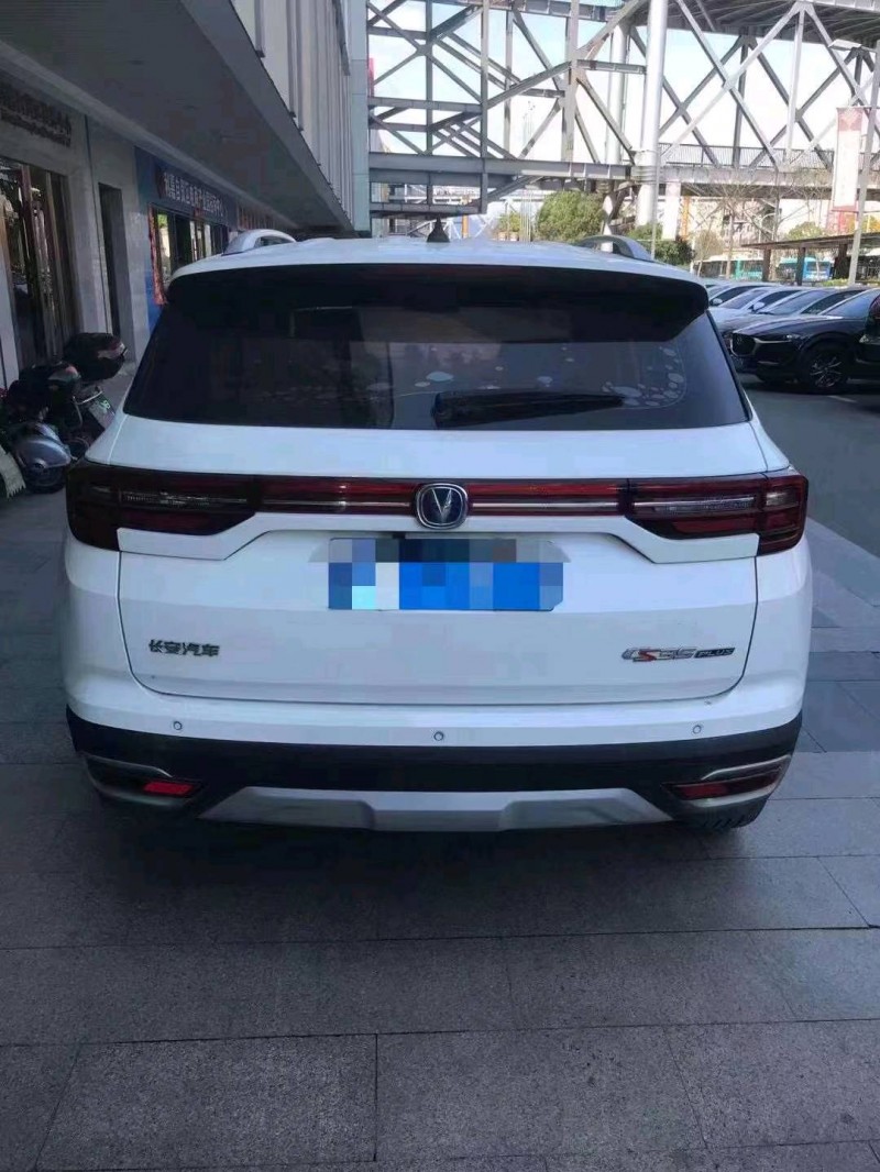漳州19年長安汽車CS357