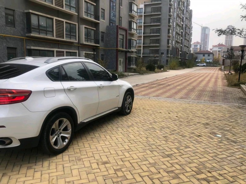 廣元14年寶馬X64