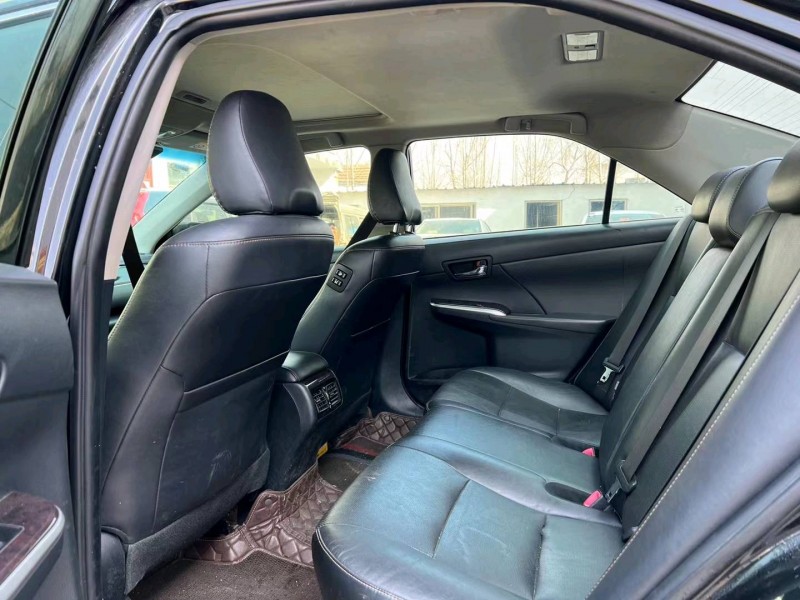 济宁16年丰田凯美瑞4