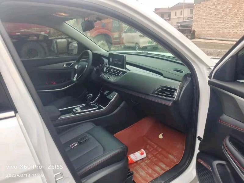 呂梁21年長安汽車CS756