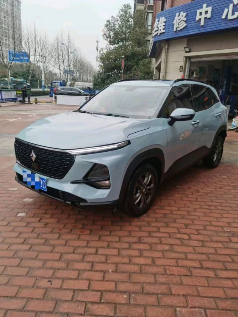 呂梁20年寶駿RS36