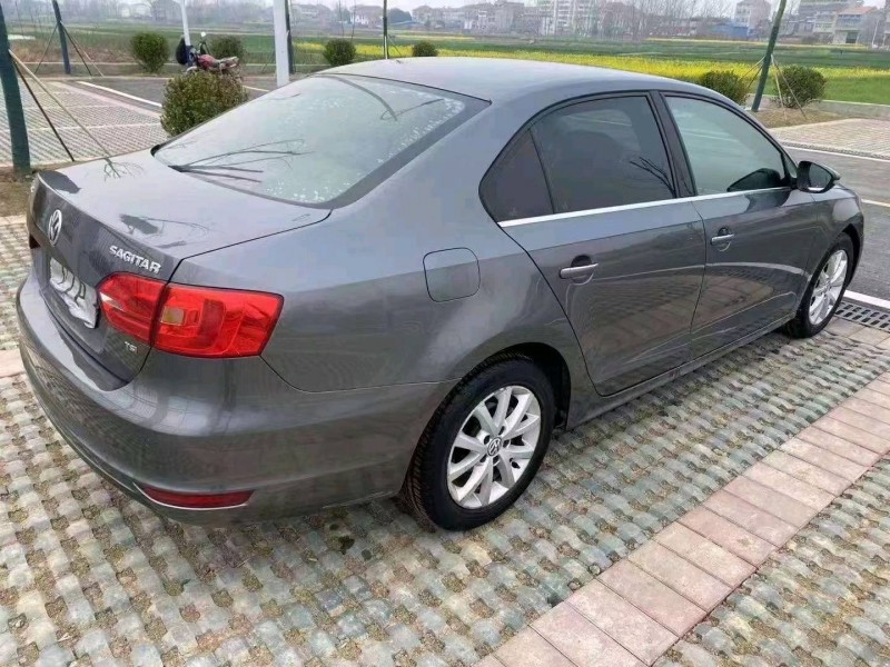 北京13年大众速腾1