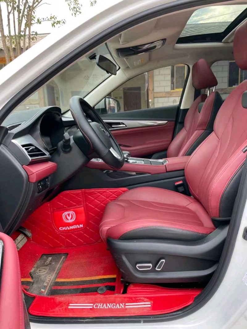 貴陽21年長安汽車CS858
