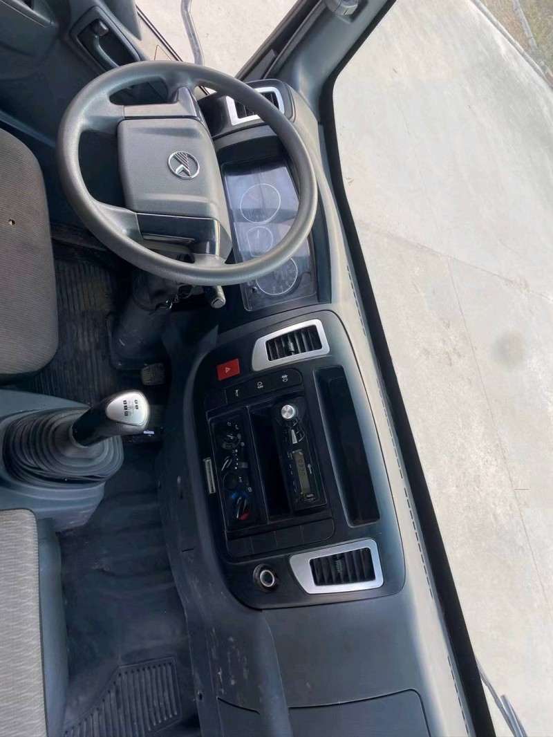 日照19年卡車系列重汽豪沃5