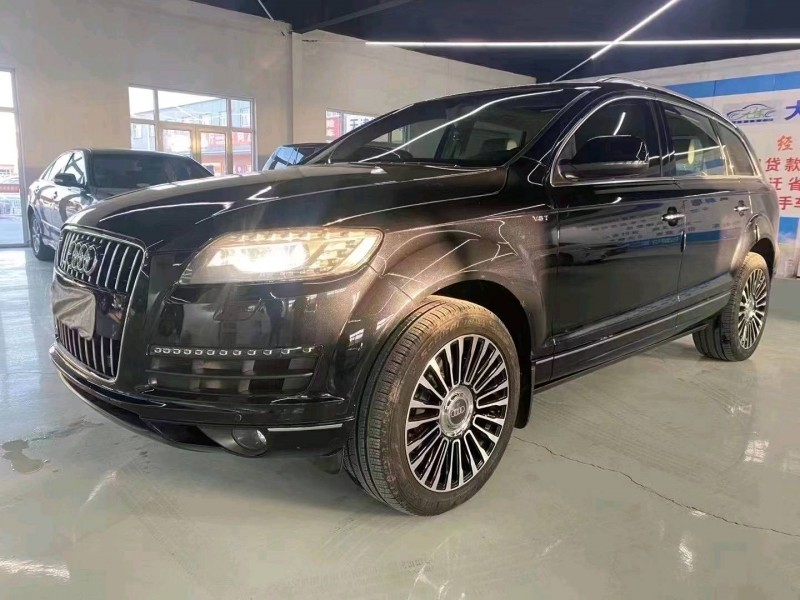天津13年奧迪Q72