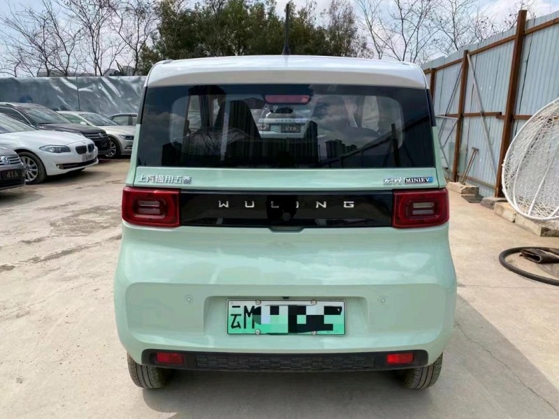 麗江21年五菱汽車MINIEV馬卡龍2